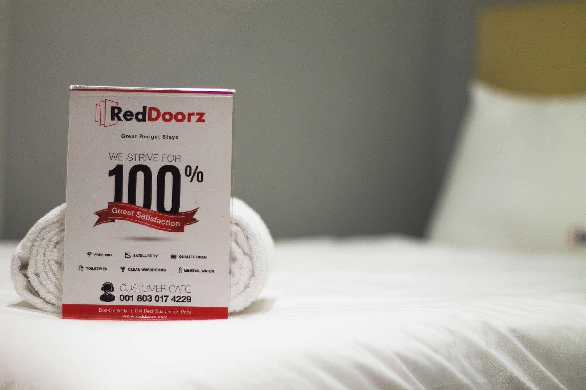 Reddoorz @ Pulomas Hotel Jakarta Kültér fotó
